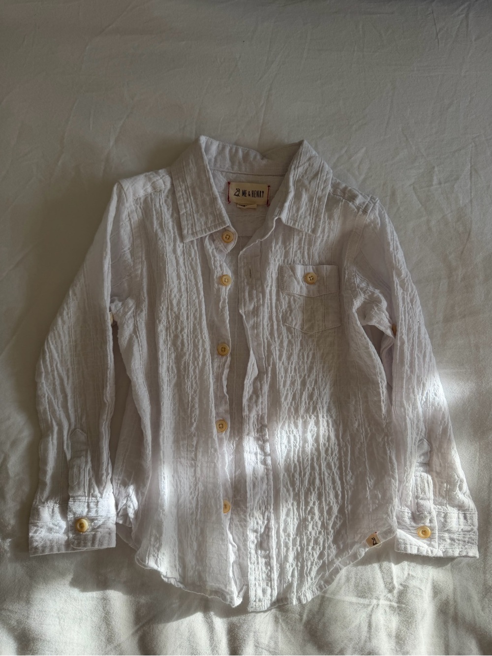 Boys White Lightweight Button-Up Shirt, size 3T